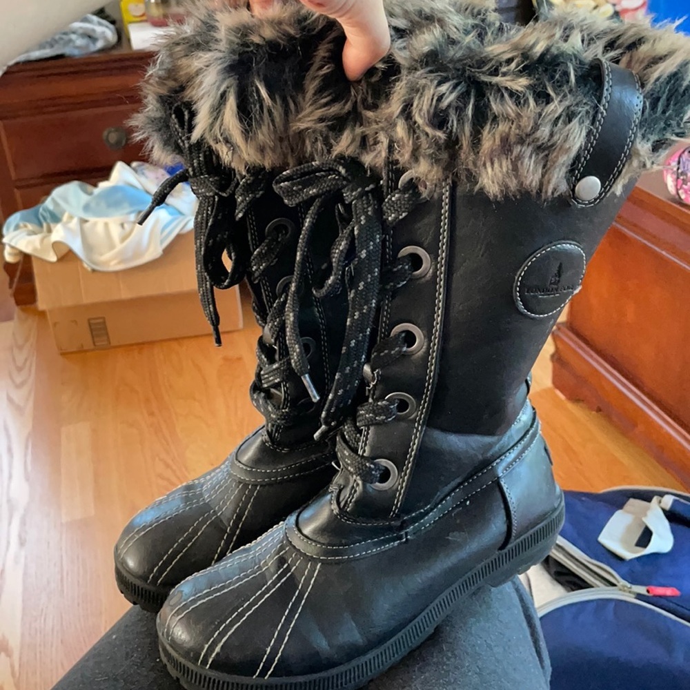 Faux fir lined winter boots - Picture 1 of 3
